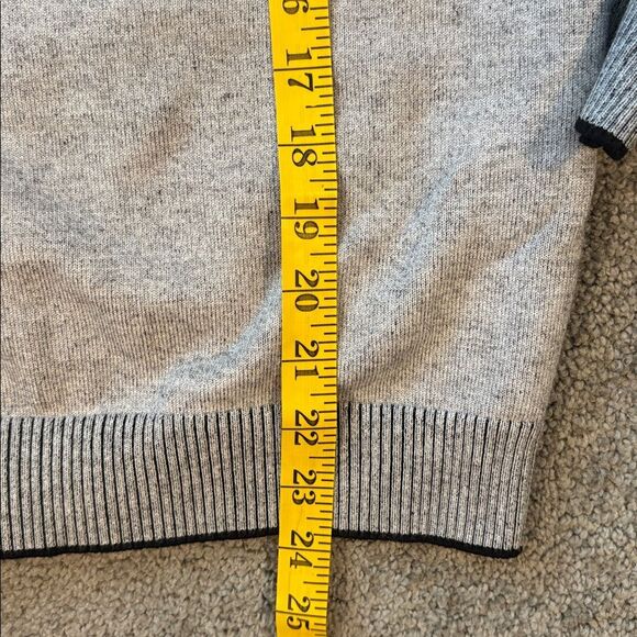 Marc Asher New York Gray Crewneck long sleeve Sweater. Size Small - Picture 5 of 6